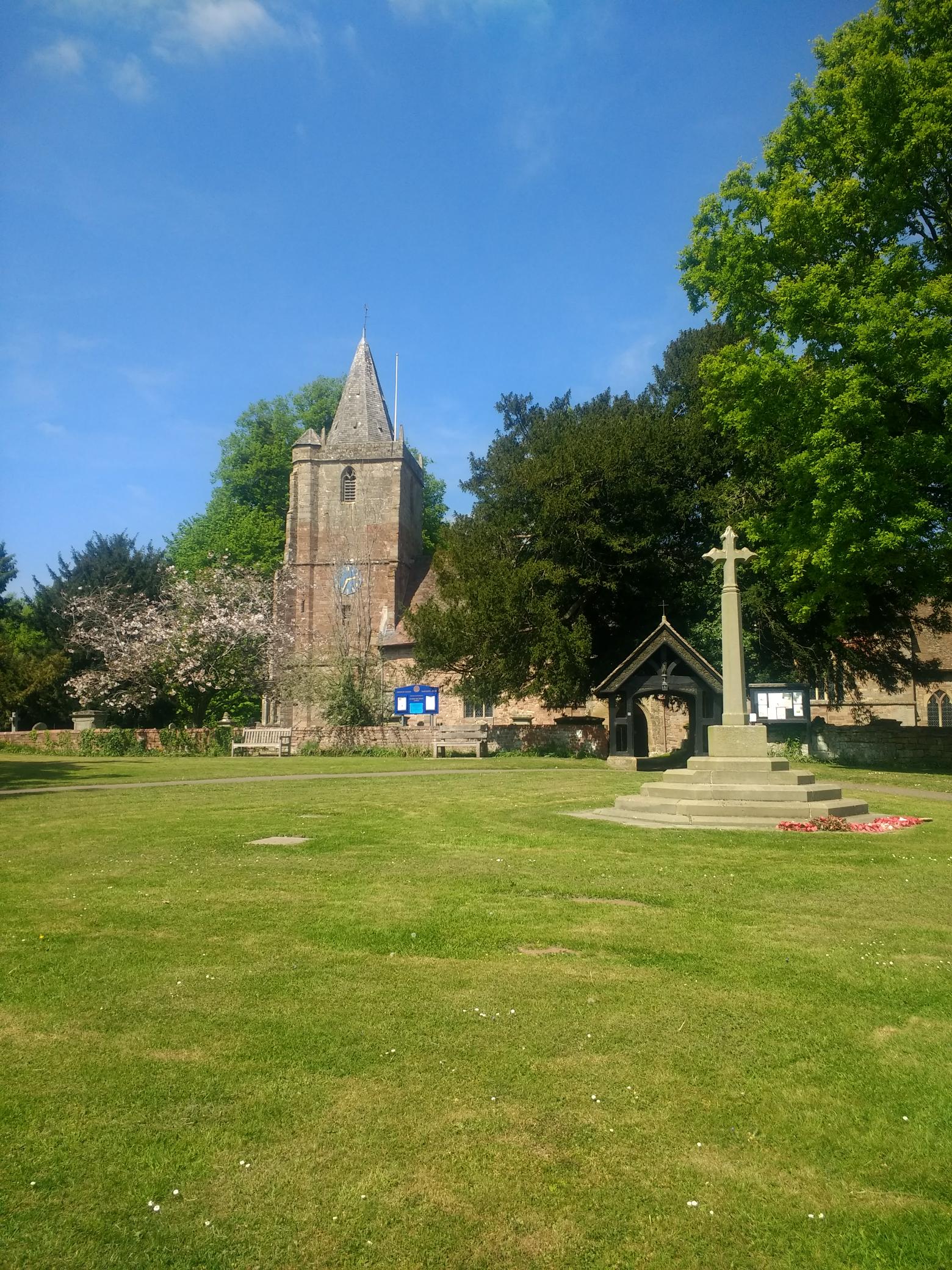 walk with the bus – ledbury to dymock